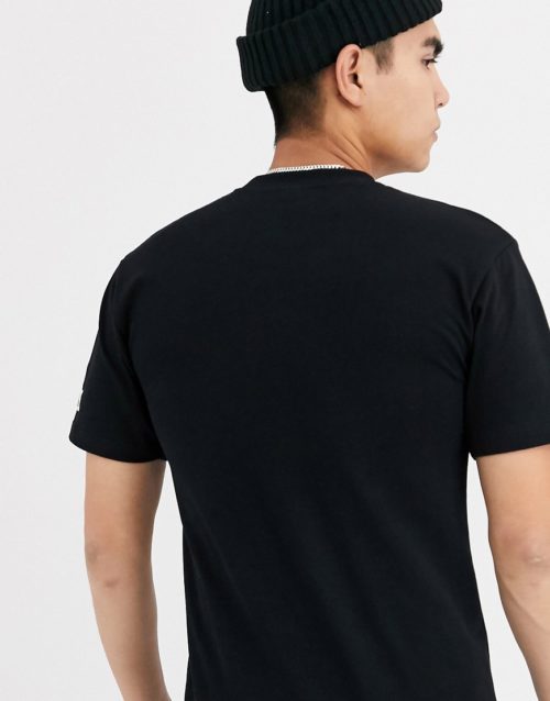 Aprex Supersoft t-shirt in black with central logo
