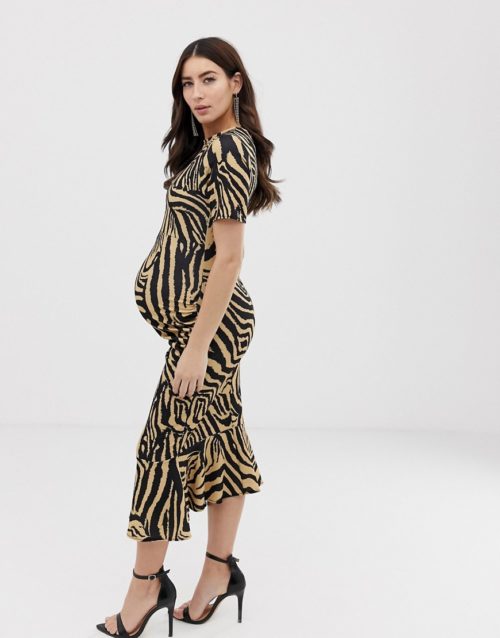 Queen Bee Maternity short sleeve dress in zebra print-Multi