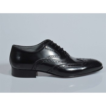 Fantasia 215 NE men's Casual Shoes in Black. Sizes available:6