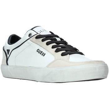 Guess FM8STM LEA12 men's Shoes (Trainers) in White