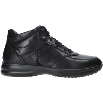 IgI CO 4112900 men's Shoes (Trainers) in Black