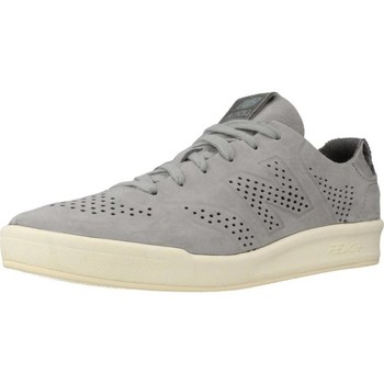 New Balance CRT300 DV men's Shoes (Trainers) in Grey