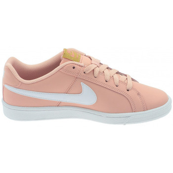 Nike Women's Court Royale Shoe 749867 women's Shoes (Trainers) in Pink