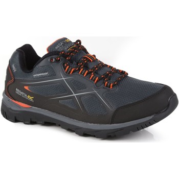 Regatta Kota II Low Waterproof Walking Shoes Grey men's Sports Trainers (Shoes) in Grey