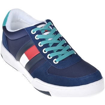 Tommy Hilfiger EM0EM00260 men's Shoes (Trainers) in Blue