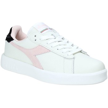 Diadora 501.173087 women's Shoes (Trainers) in Pink