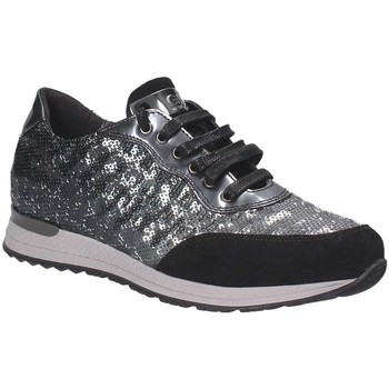 Grunland SC2607 women's Shoes (Trainers) in Grey
