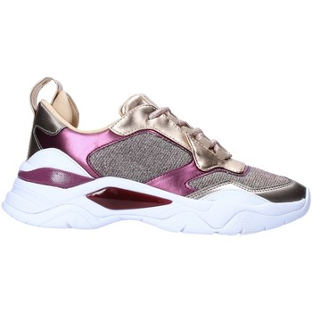 Guess FL8FUR FAM12 women's Shoes (Trainers) in Pink