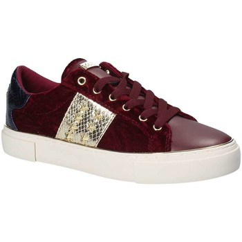 Guess FLGA24 FAB12 women's Shoes (Trainers) in Red