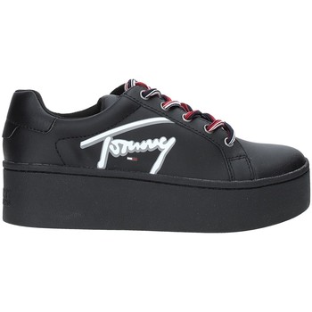 Tommy Hilfiger EN0EN00689 women's Shoes (Trainers) in Black
