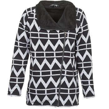 Nikita BROOKS JKT women's Jacket in Black. Sizes available:S