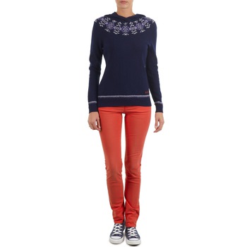 Roxy TORAH FLAT M women's Trousers in Red. Sizes available:US 30